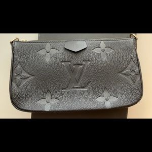 🆂🅾🅻🅳 Louis Vuitton Multi Pochette Accessoires Empreinte - Large Pochette